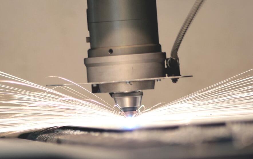 了解臺式數控激光切割機的4個控制系統