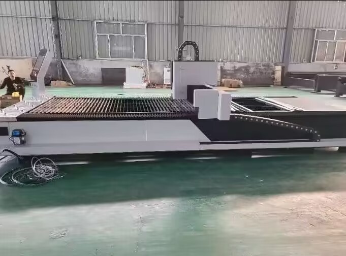 激光切割機(jī) 激光切割機(jī)